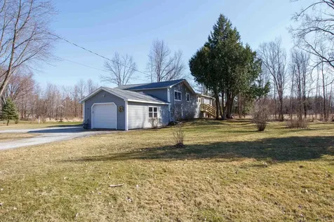 38 Holiday Point Road North Hero VT 05474