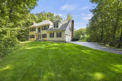 30 Lancaster Lane Bedford NH 03110