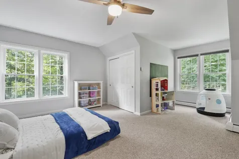 30 Lancaster Lane Bedford NH 03110