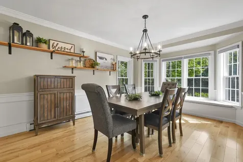 30 Lancaster Lane Bedford NH 03110