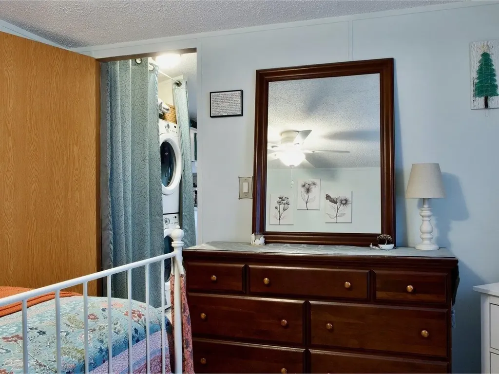 96 Hawthorne Lane Colchester VT 05446