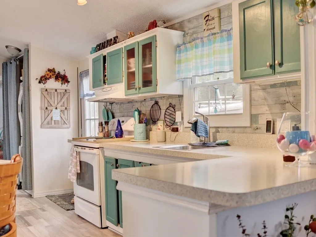 96 Hawthorne Lane Colchester VT 05446