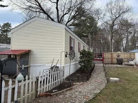 96 Hawthorne Lane Colchester VT 05446