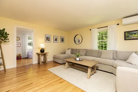 89 Northwood Lane New London NH 03257