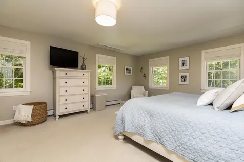 89 Northwood Lane New London NH 03257