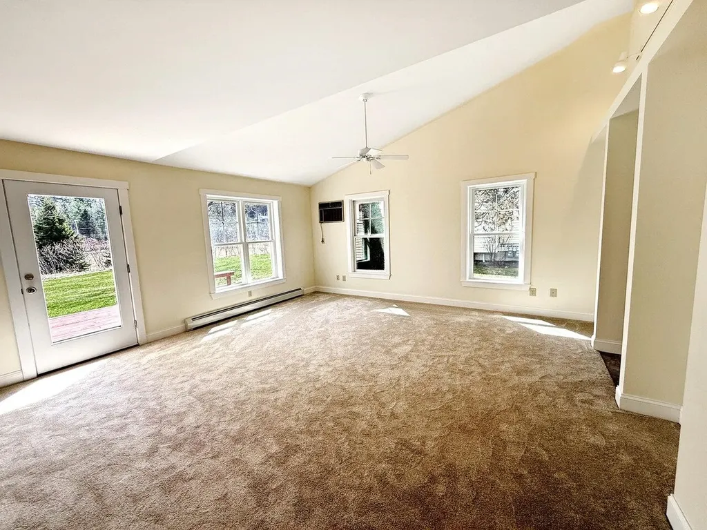 392 Commons Road Williston VT 05495