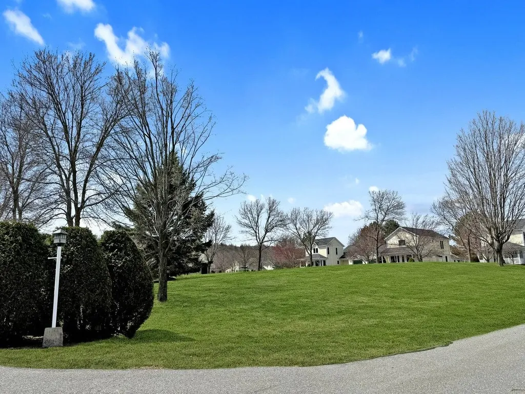 392 Commons Road Williston VT 05495