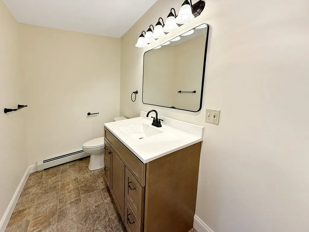 392 Commons Road Williston VT 05495