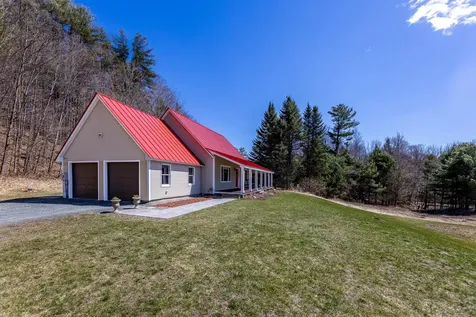 299 Handy Road Hartford VT 05001