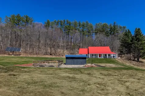299 Handy Road Hartford VT 05001