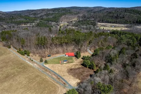 299 Handy Road Hartford VT 05001