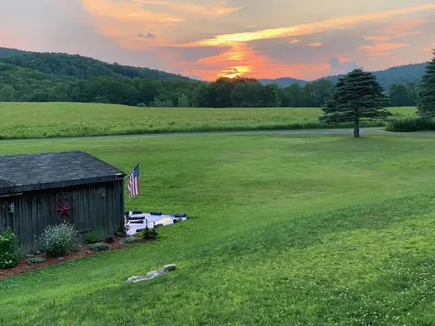 299 Handy Road Hartford VT 05001
