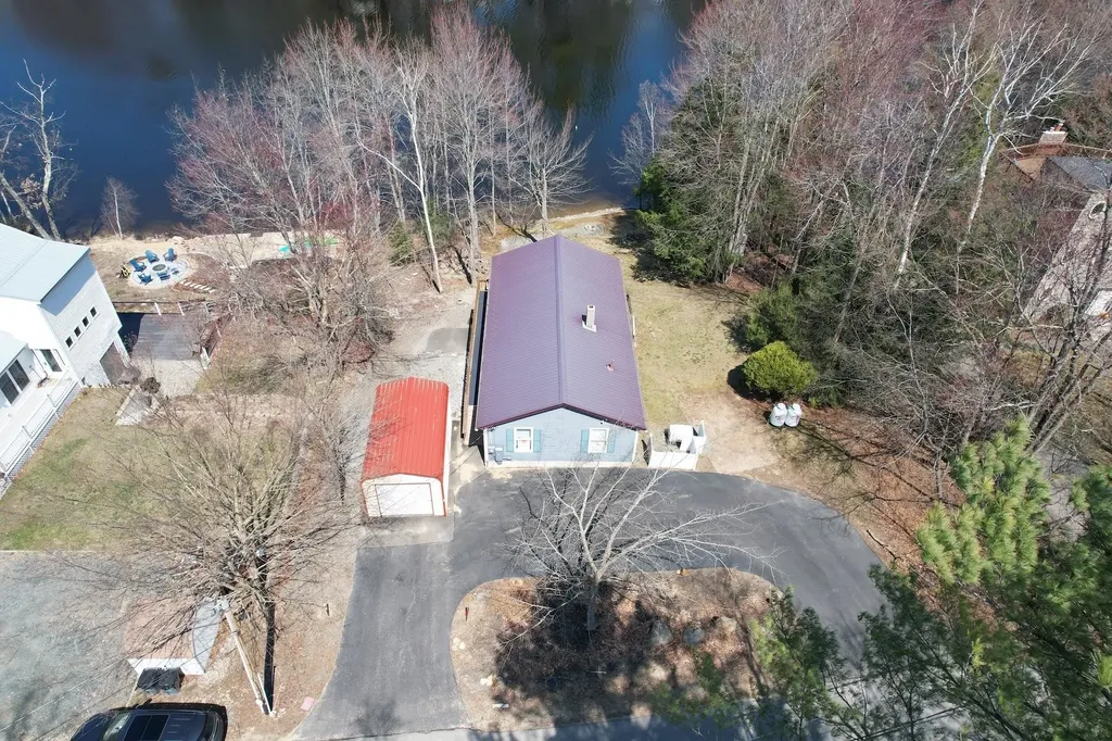 114 Varney Road Barnstead NH 03225