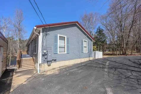 114 Varney Road Barnstead NH 03225