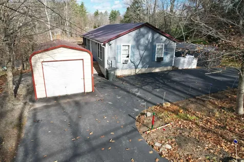 114 Varney Road Barnstead NH 03225