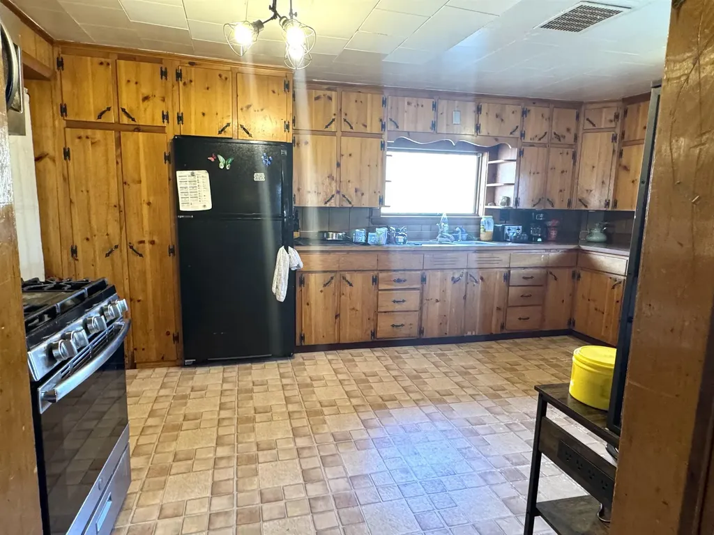 123 West End Avenue Newport City VT 05855