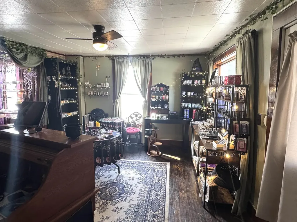 123 West End Avenue Newport City VT 05855