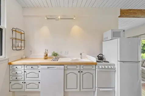 61 Mcallister Road Stowe VT 05672