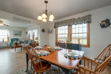 70 Glade Path Hampton NH 03842
