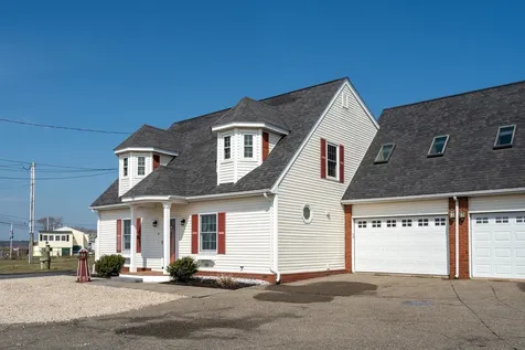 70 Glade Path Hampton NH 03842