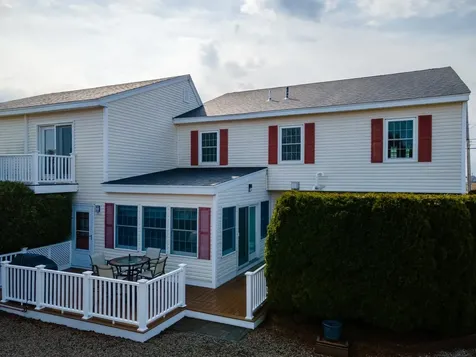 70 Glade Path Hampton NH 03842
