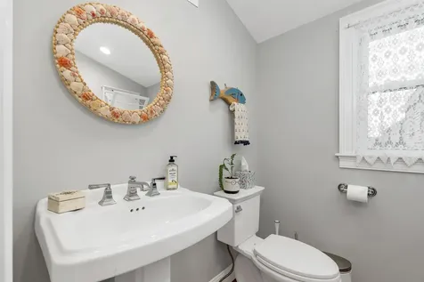713 Ocean Boulevard Hampton NH 03842