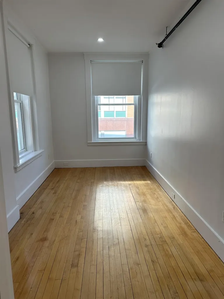 4 Elliot Street Brattleboro VT 05301