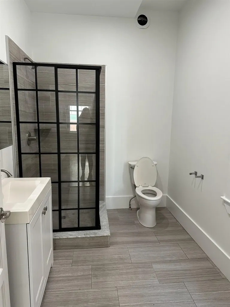 4 Elliot Street Brattleboro VT 05301
