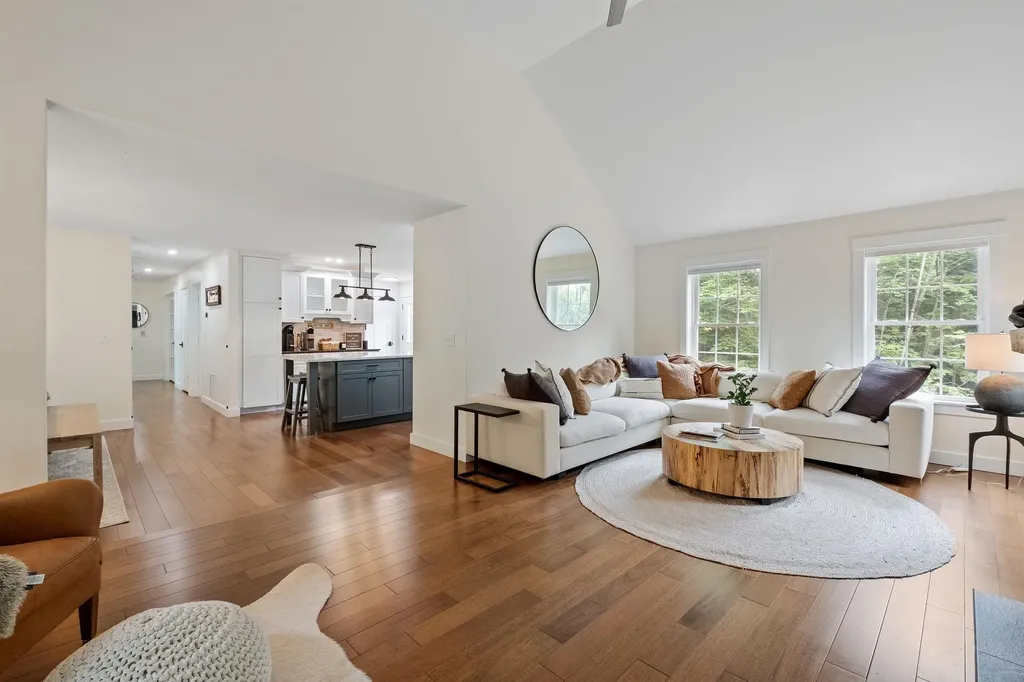 84 Heritage Hill Road Holderness NH 03245