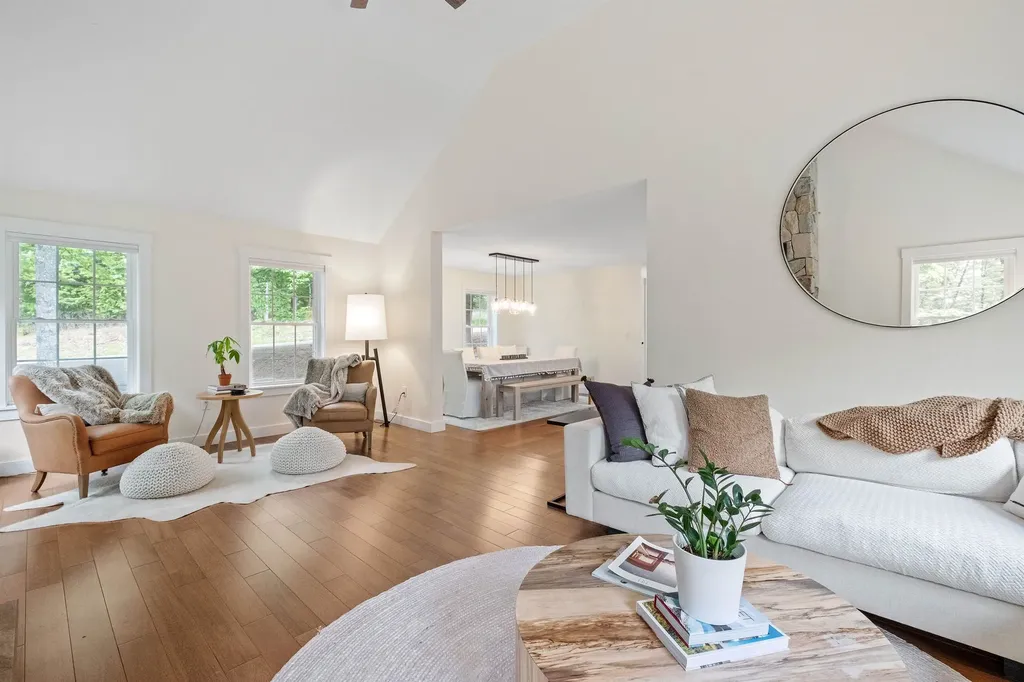 84 Heritage Hill Road Holderness NH 03245