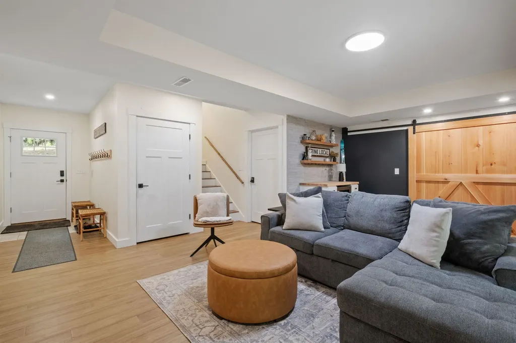 84 Heritage Hill Road Holderness NH 03245