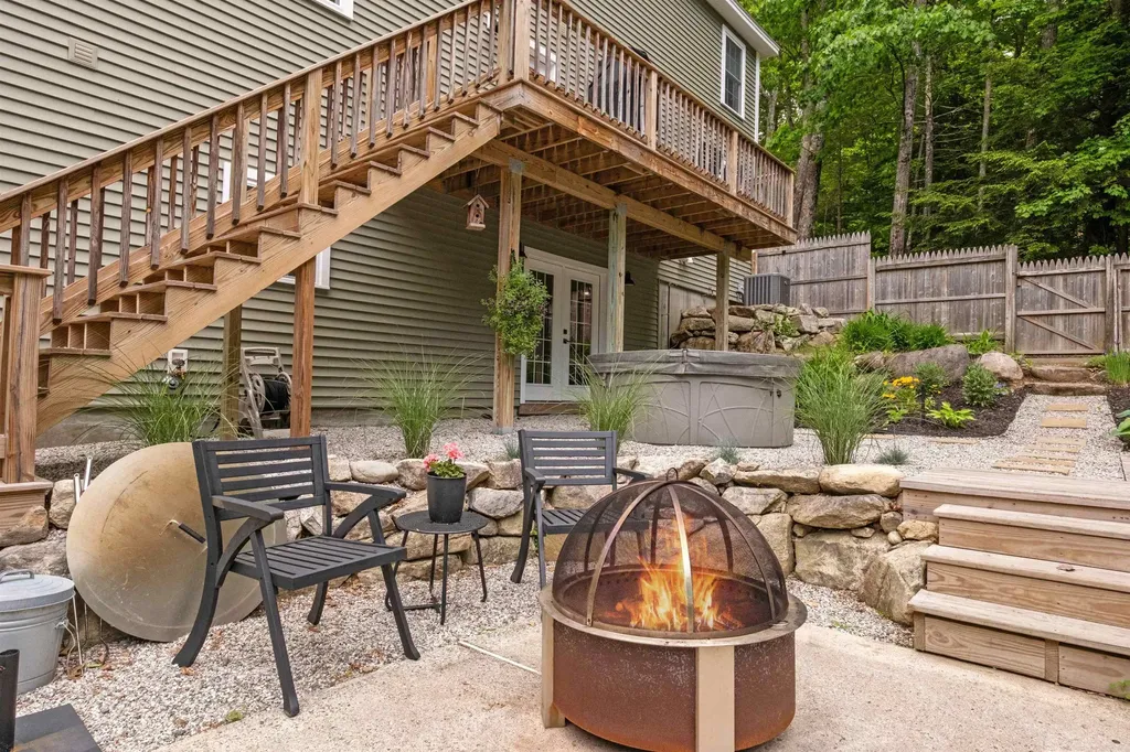 84 Heritage Hill Road Holderness NH 03245