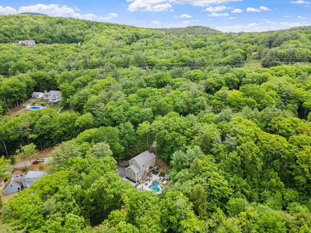 84 Heritage Hill Road Holderness NH 03245