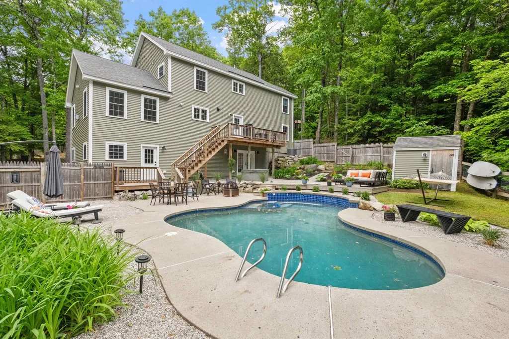 84 Heritage Hill Road Holderness NH 03245