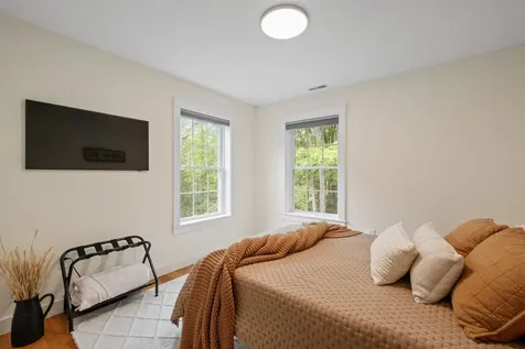 84 Heritage Hill Road Holderness NH 03245