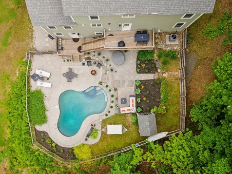 84 Heritage Hill Road Holderness NH 03245