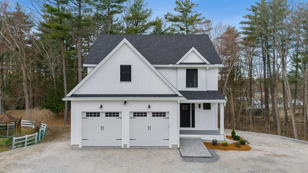 5 True Avenue Derry NH 03038