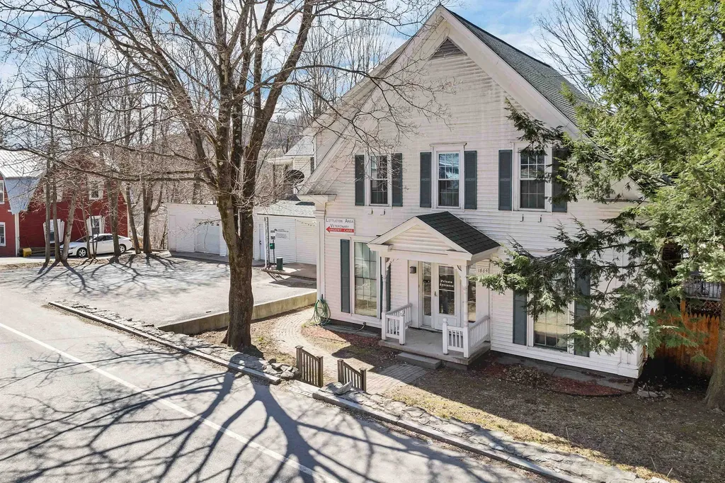 59 W Main Street Littleton NH 03561