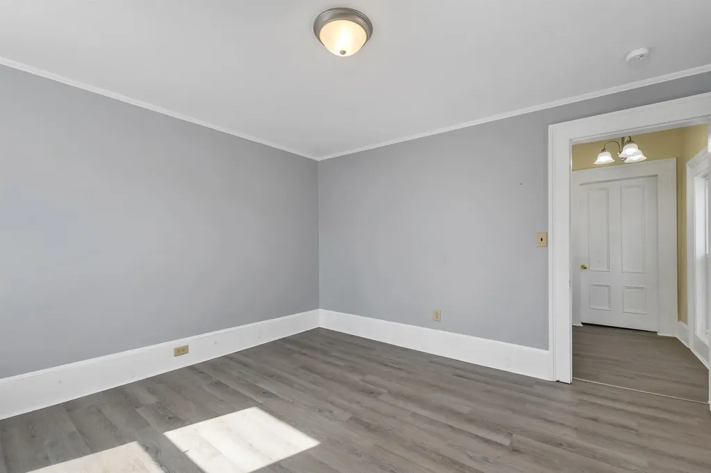 59 W Main Street Littleton NH 03561