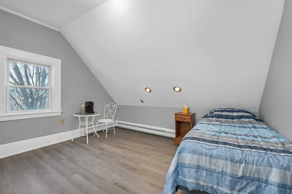 59 W Main Street Littleton NH 03561