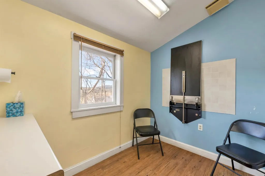 59 W Main Street Littleton NH 03561