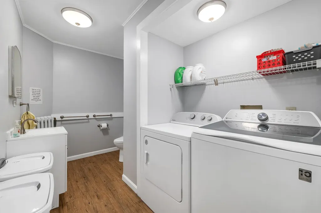 59 W Main Street Littleton NH 03561