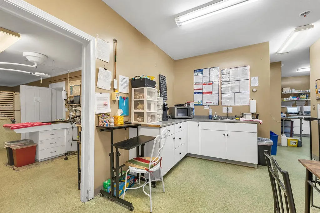 59 W Main Street Littleton NH 03561