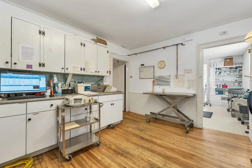 59 W Main Street Littleton NH 03561