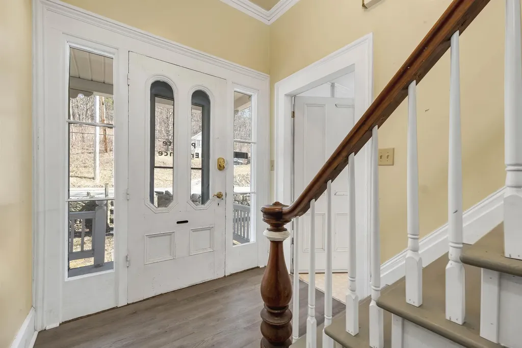 59 W Main Street Littleton NH 03561