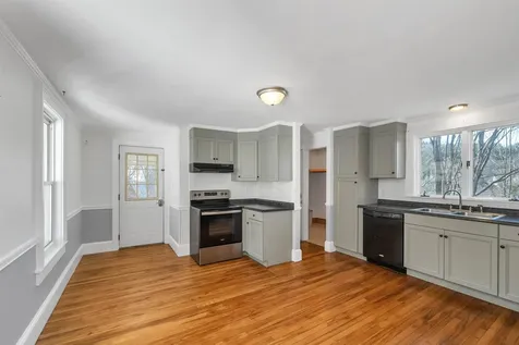 59 W Main Street Littleton NH 03561