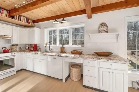 68 Sodom Road Tuftonboro NH 03816