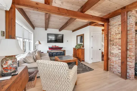 68 Sodom Road Tuftonboro NH 03816