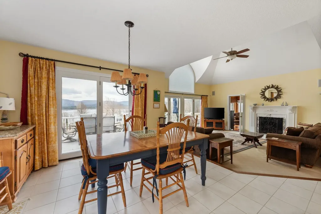 29 Pasquaney Lane Bridgewater NH 03222