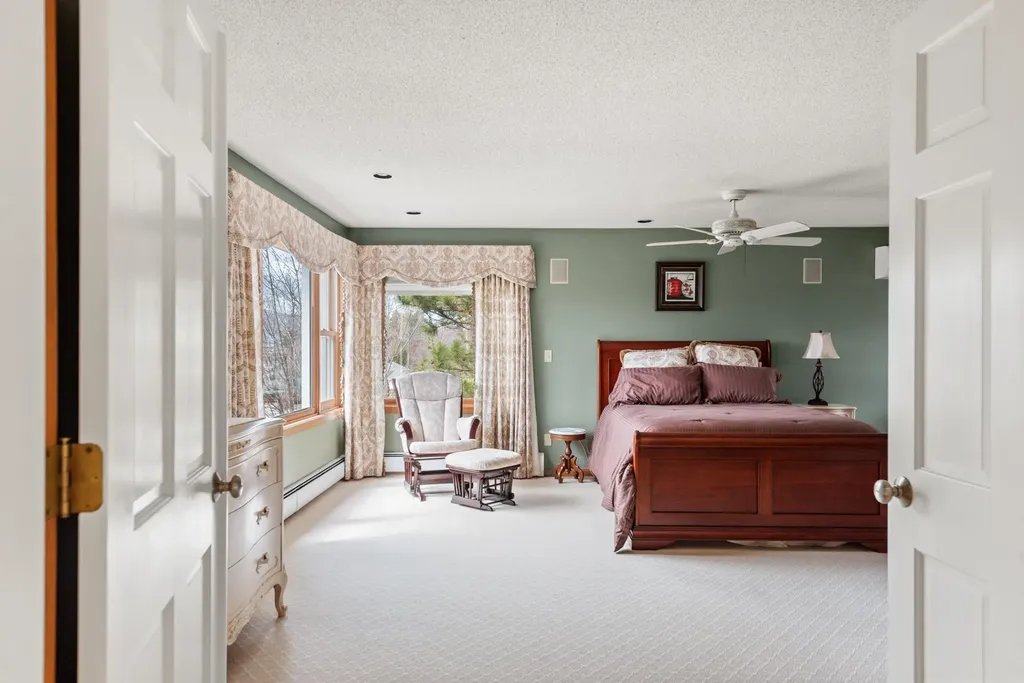 29 Pasquaney Lane Bridgewater NH 03222